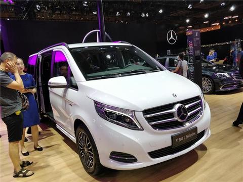 面包车加个奔驰标就敢卖60万？可坐进去感觉比埃尔法更值！