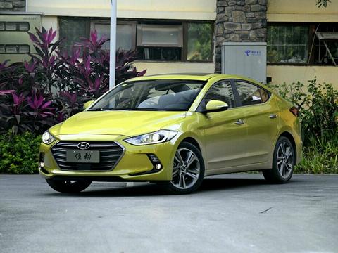 适合90后的两款合资运动轿跑，关键价格堪比国产