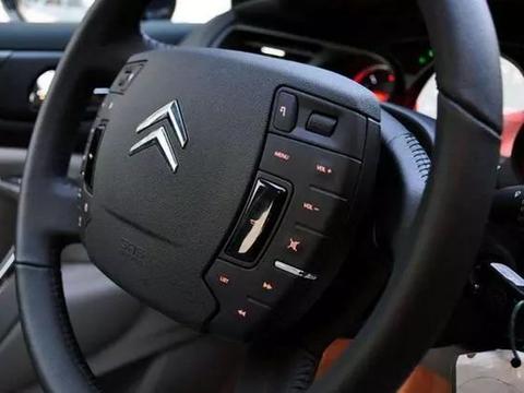 汽车上的7个反人类设计，全是出自法国人之手，你用过哪个？