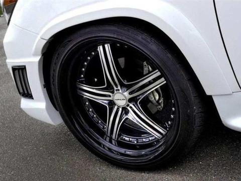 最骄傲的豪车! 当年卖90万嫌贵如今涨到150万, 月销20台还得加价