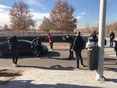 C罗买布加迪只要两周薪水 撞毁过两台超跑