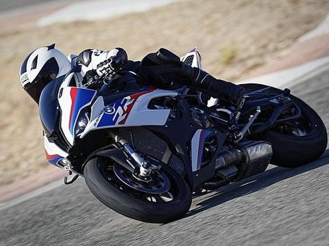 无话可说的性能，这是辆奔驰奥迪都只能投降的宝马