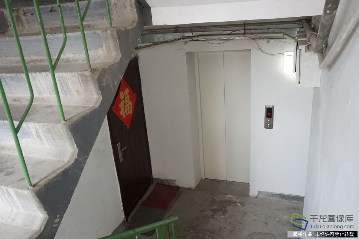 北京大兴老旧小区加装电梯 居民幸福感满满