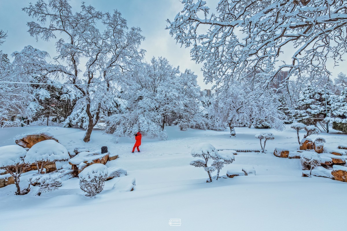 雪中的摄影人