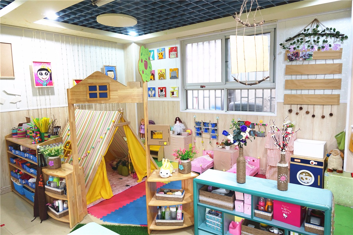郑州管城区砖牌坊街幼儿园开展班级区角创设评比活动