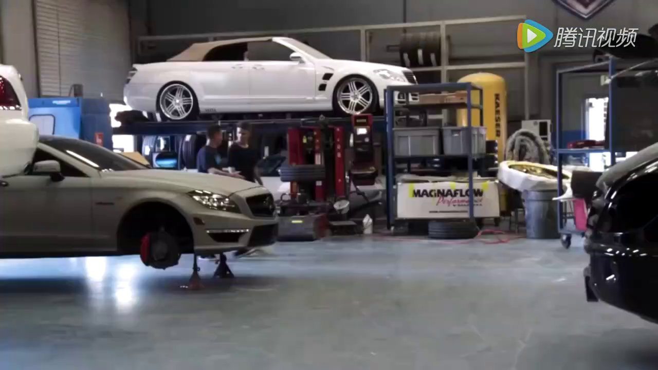 对凯迪拉克情有独钟的比伯，大手笔改装专属霸气SUV