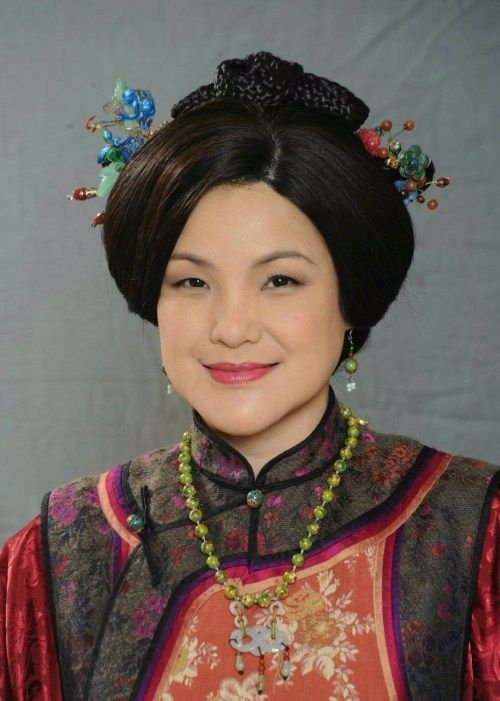 曾经是TVB最丑女星,演技精湛还得过奖,51岁仍