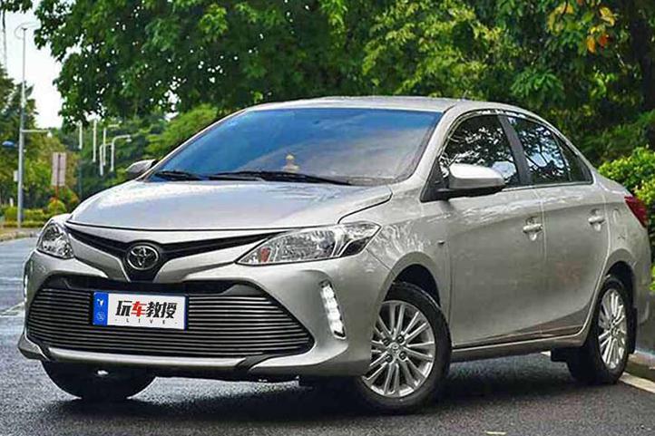 谁说好开的车都养不起？这3款10来万的车就很省油