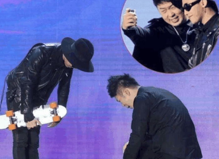 杜海涛下跪图片