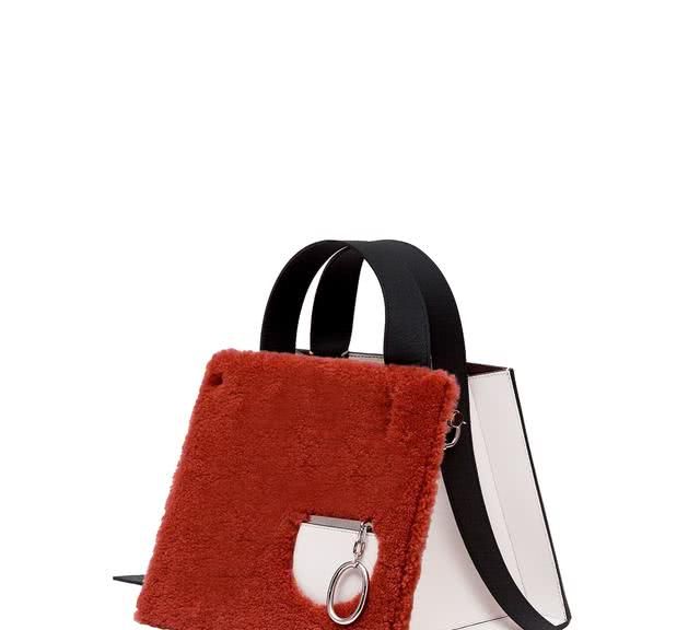 新垣结衣只用500块的包?今年秋冬必收的高性