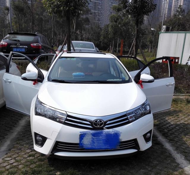 14款卡罗拉两年使用感受及改装，无损安装胎压监测，更换锐志轮毂