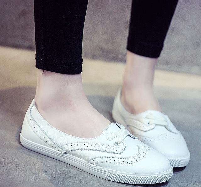 蒋勤勤微博晒旅游照, 竟火了脚上小脏鞋, 母女