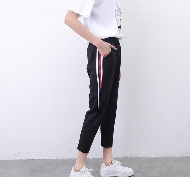 现在的袜子太人性化了, 高跟鞋和凉鞋也能穿, 简