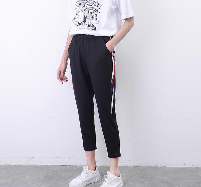 现在的袜子太人性化了, 高跟鞋和凉鞋也能穿, 简