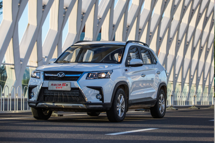 北汽幻速S5 对比瑞风S3，年轻人的第一台车到底该选谁？