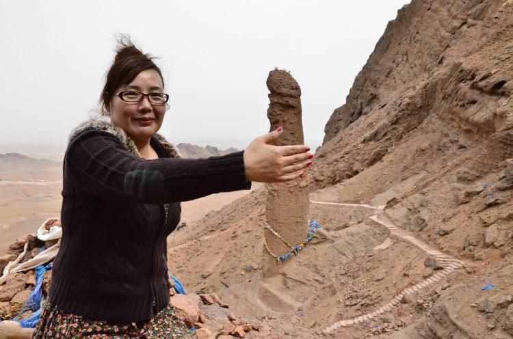 内蒙古最"污"景点, 女游客听到名字就脸红, 男游客看了直言真像