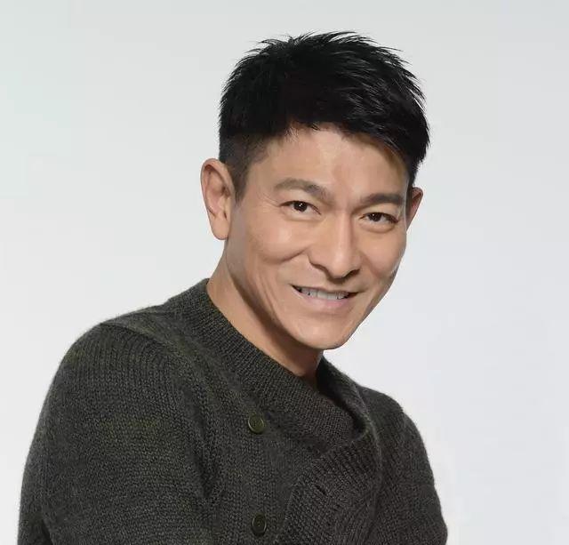 捐款最多的6个明星, 周润发捐款56亿, 他不了排