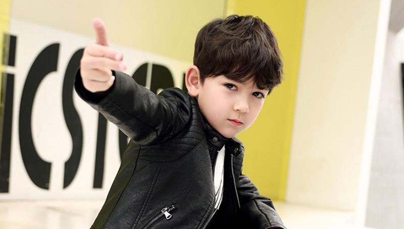 方便打理的皮衣, 给孩子们带来春季穿搭新潮流