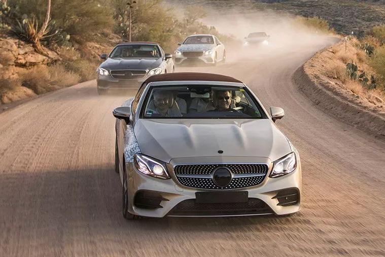 新款奔驰E，拆了车顶，贵了30万