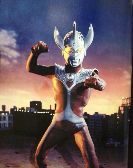 泰罗奥特曼很帅的图片合集