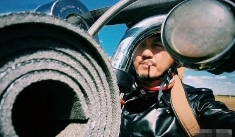 李亚鹏终于找回了满头黑发?李亚鹏生发秘籍大