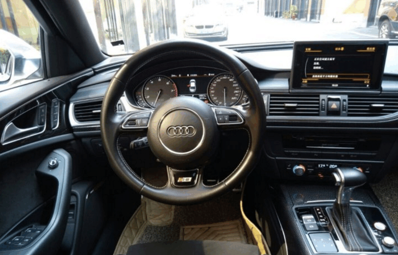 落地价115万, 现在只需65万, 没开多久掉价50万, 车主心疼不已