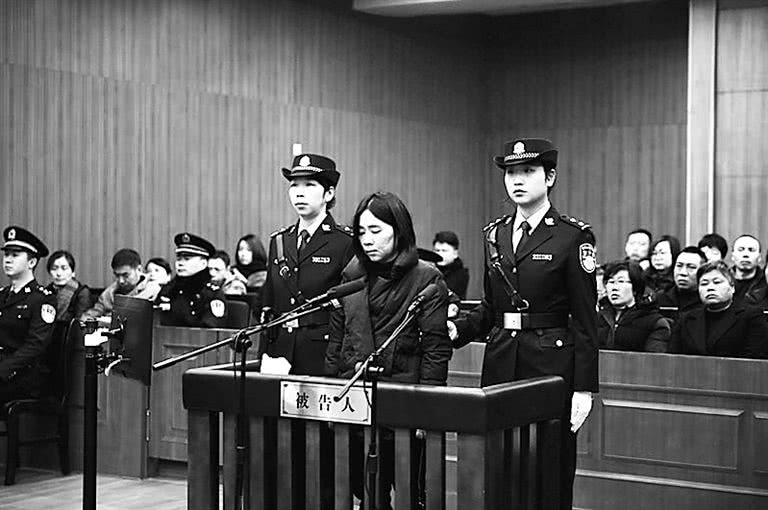 判处死刑立即执行一般多久执行 8c28-hcqccip8616723.jpg