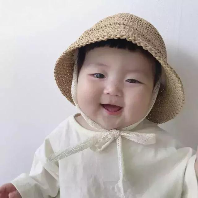 宋民国后又一个萌哭百万粉丝的网红表情包来了好想生同款女儿