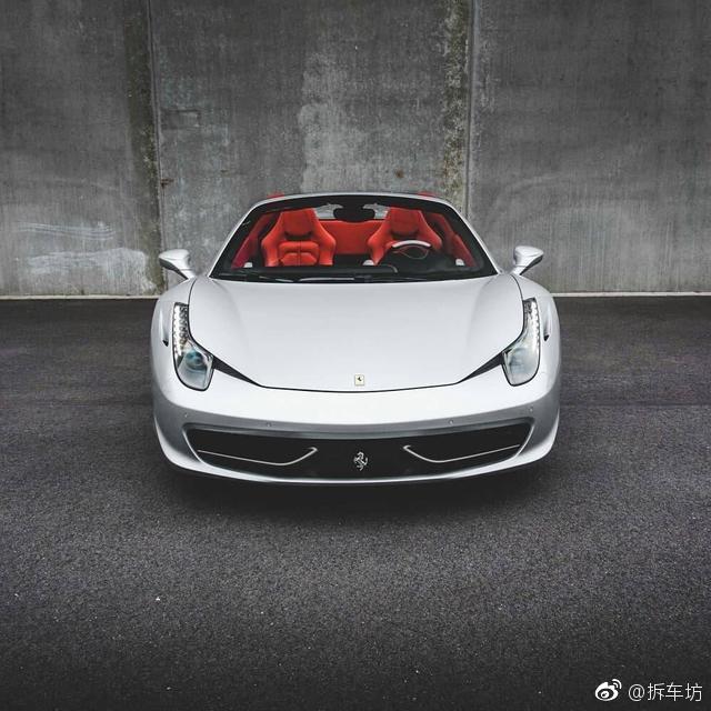 法拉利458 Spider，帅气的敞篷超跑！