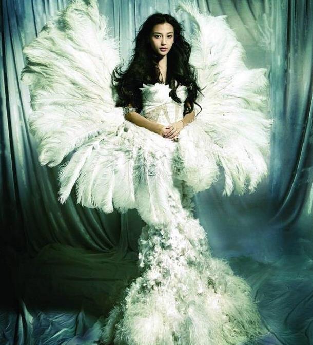 明星的翅膀照,蔡徐坤帅,赵丽颖酷炫,王俊凯的翅