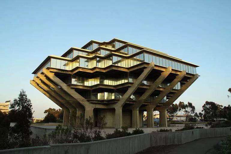 艺术生出国留学十大热门院校排名