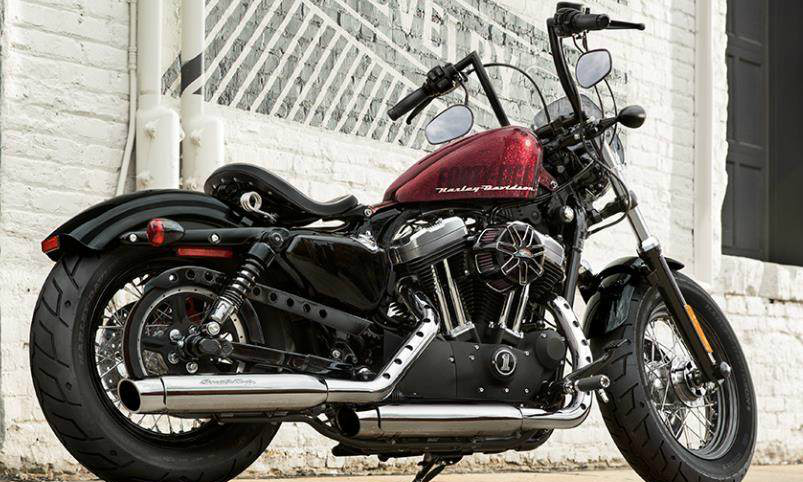 刚买雅马哈就后悔,哈雷新车比铃木还漂亮,提速