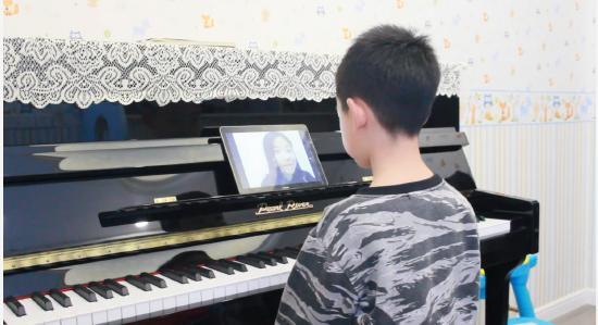 一位钢琴老师感言: 教的学生考级全过, 但家长若
