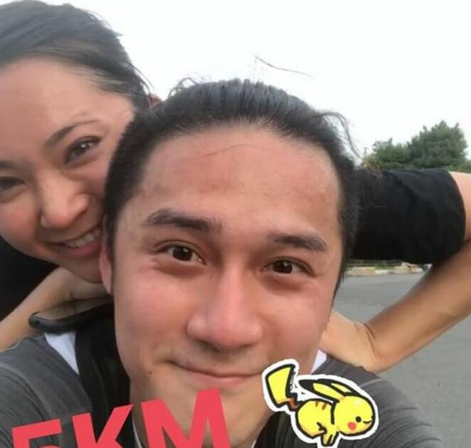 蒋劲夫在个人主页上秀恩爱，已经和日本女友正式同居