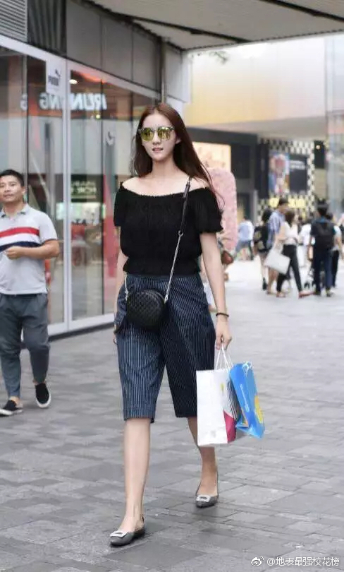 彭弋佳 北京体育大学2016级体育舞蹈专业 18岁