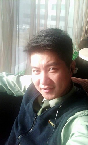 南京军区政治部前线文工团话剧队演员:郎峰