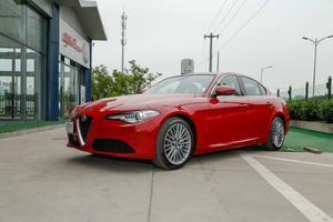 圈速杀手 场地试驾阿尔法·罗密欧Giulia 280HP