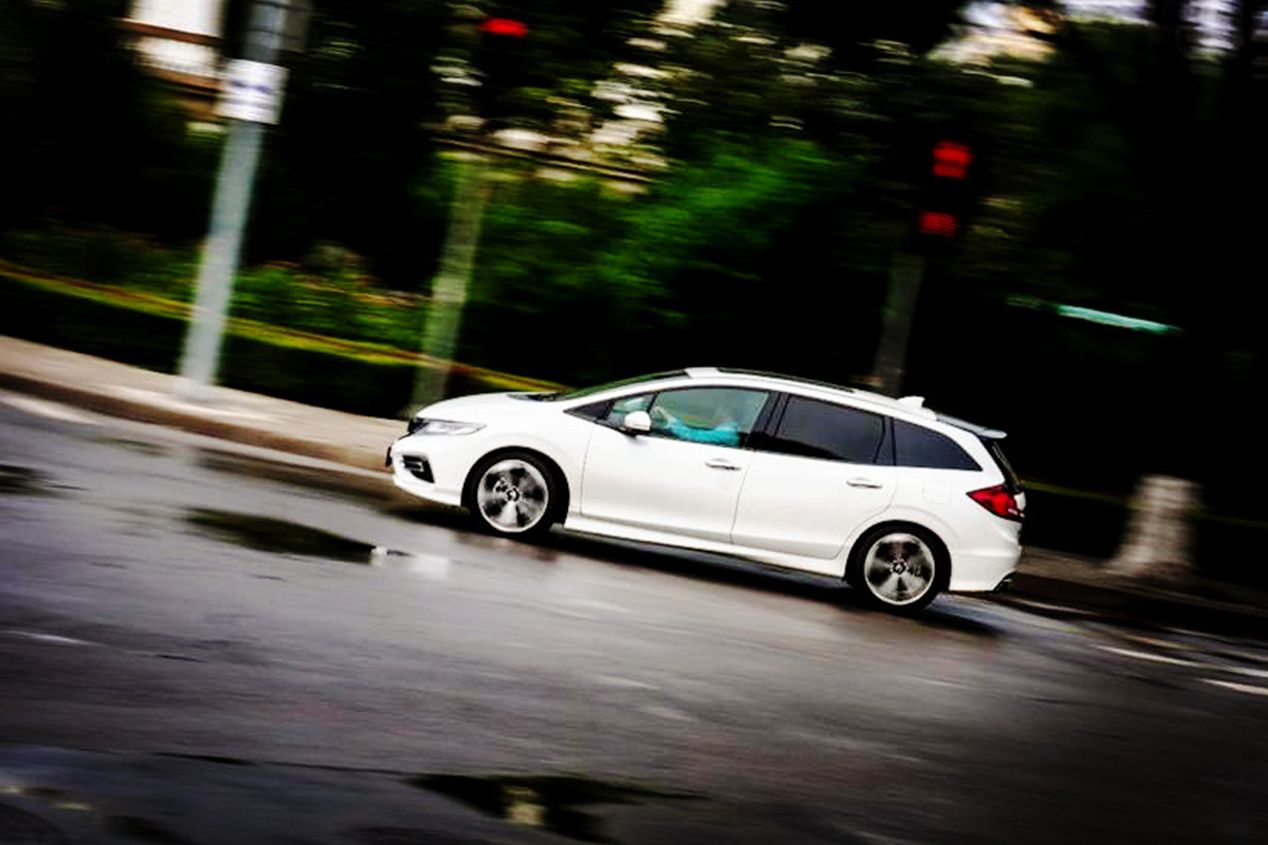 90后潮男中了这辆车的毒 自驾杰德畅游多伦驰