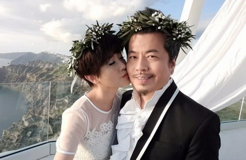 黄国伦认了,曾经对香港一女星动过真情,老婆寇乃馨对此竟不知情