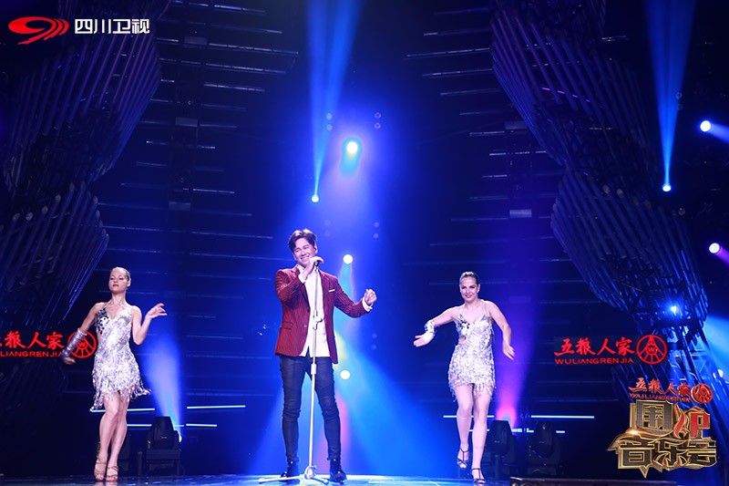 《你那么爱她》MV女主现身《围炉》 面临抉择李圣杰左右为“男”
