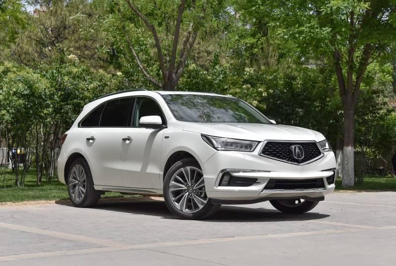 开出百万豪车逼格