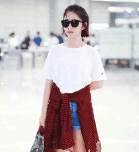 ̷���ϴ�������º��һ����, ����: ����Ů������ô��ѽ!