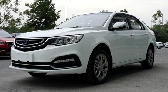 职业病“发作”，饭后散步探寻“街霸”车频频出没的原因