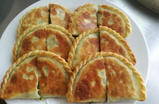 烙饼的面是用凉水、温水还是热水？几种家常烙饼的和面方法告诉你