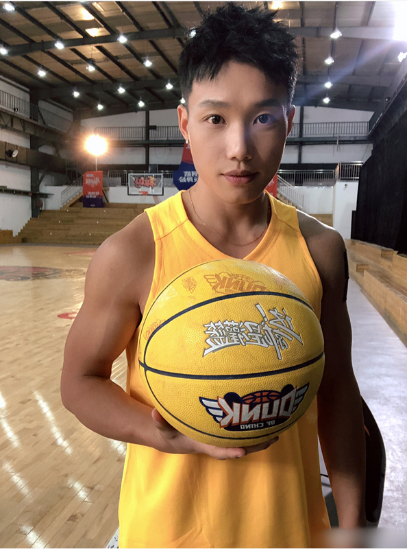 《灌篮》周杰伦李易峰领队争霸 杨政周锐马骁岐上演南北爷们之战