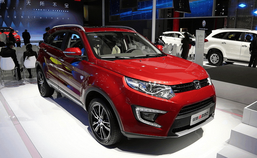 原保时捷设计总监亲手打造, 内饰不输奔驰宝马, 售8万力压博越