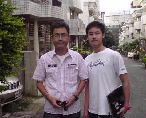 阮经天弟弟当然不叫“阮经地”，与哥哥迷之相似又巨大不同！