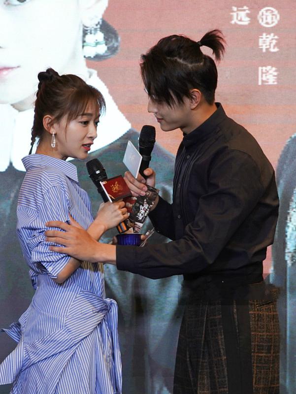 吴谨言聂远许凯现身《延禧攻略》见面会，璎珞轮流被皇上和傅恒撩