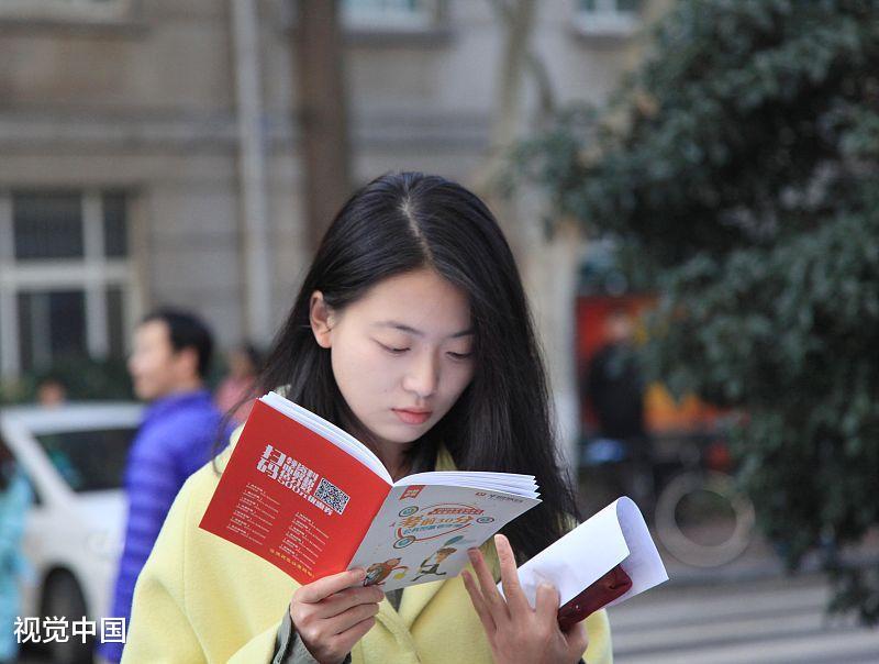 在职人员考公务员时间少病急乱投医? 教你四招