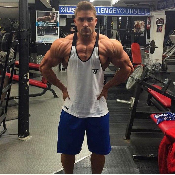 我的天!健身房练半年,200斤的胖子变成140斤的